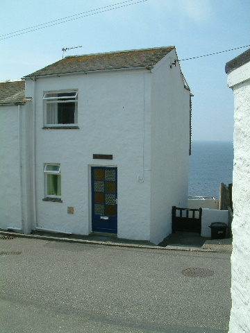 Seine House, Loe Bar Road, Porthleven. 30 May 2003.